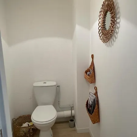 Le Cosy - T4 Avec Terrasse Privee, Face A La Avec Parking Et Wifi