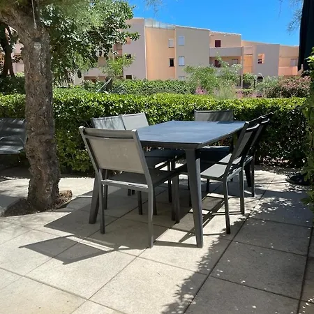 Appartement Le Cosy - équipé, Face à La Avec Parking Et Wifi Sète