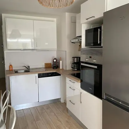 Le Cosy - T4 Avec Terrasse Privee, Face A La Avec Parking Et Wifi *