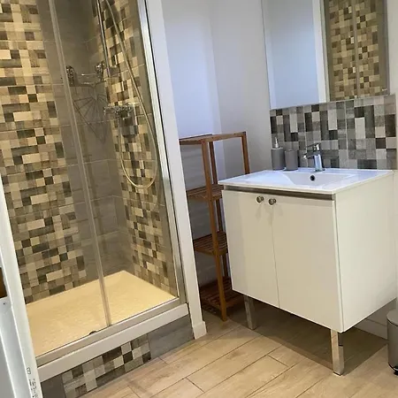 Le Cosy - T4 Avec Terrasse Privee, Face A La Avec Parking Et Wifi Apartment Sète